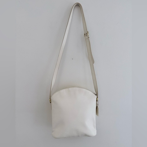 COACH || Authentic - Made in Italy Vintage Coach Crossbody Bag. - Picture 6 of 16